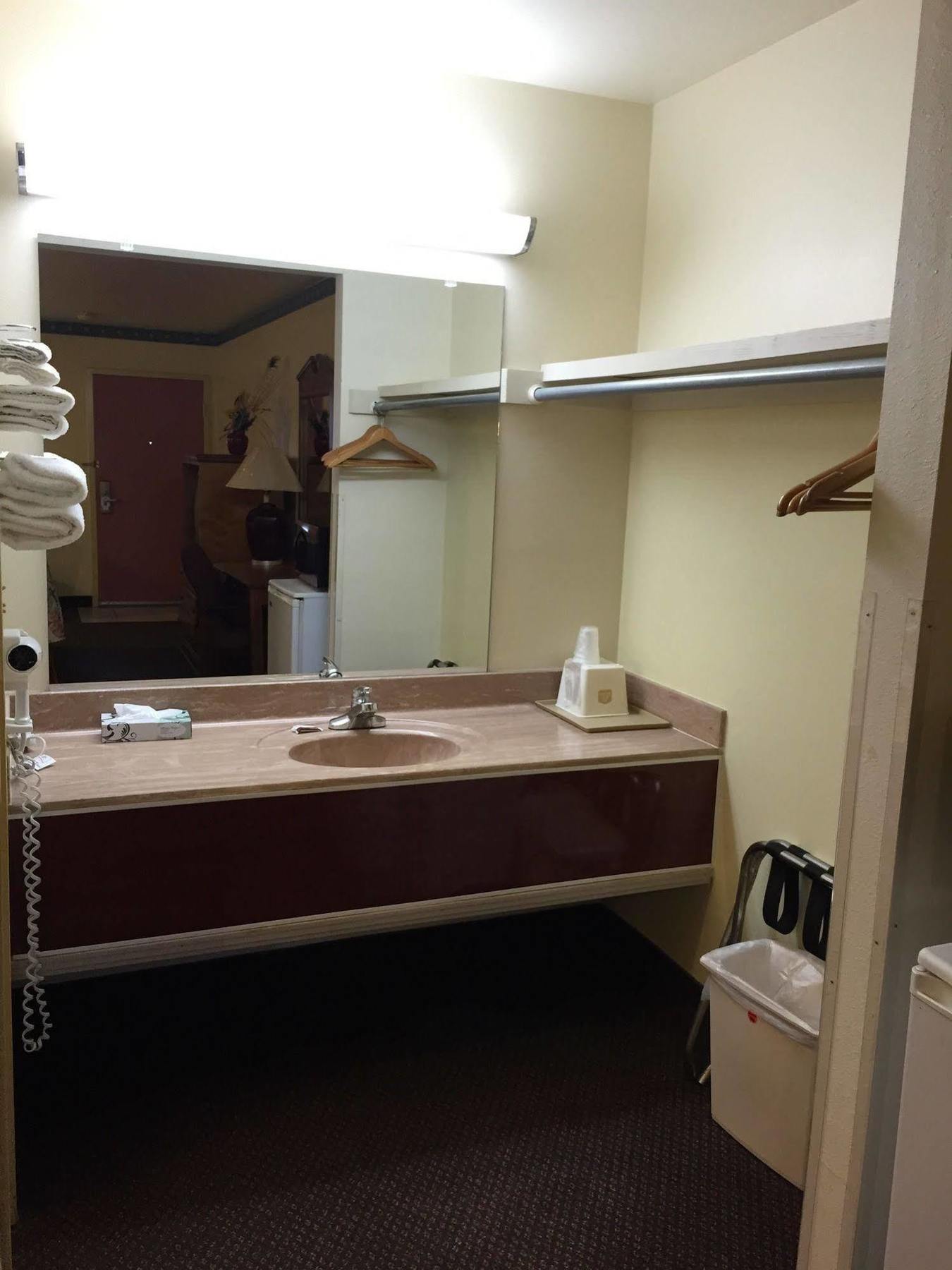 Motel 6 Wichita Ks South I35 מראה חיצוני תמונה